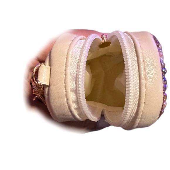 BOGO ๐ฆ๐๐ ๐๐ฝ๐ถ๐พ๐ ๐ช๐
๐๐พ๐๐ ๐๐พ๐๐พ ๐๐ถ๐๐๐๐พ๐๐ ๐ต๐ถ๐ - Picture 4 of 4